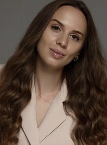 Yuliia – Models & Fashion-Models Sedcard bei JustInCast